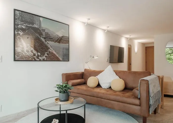 Par 203 Apartment *
